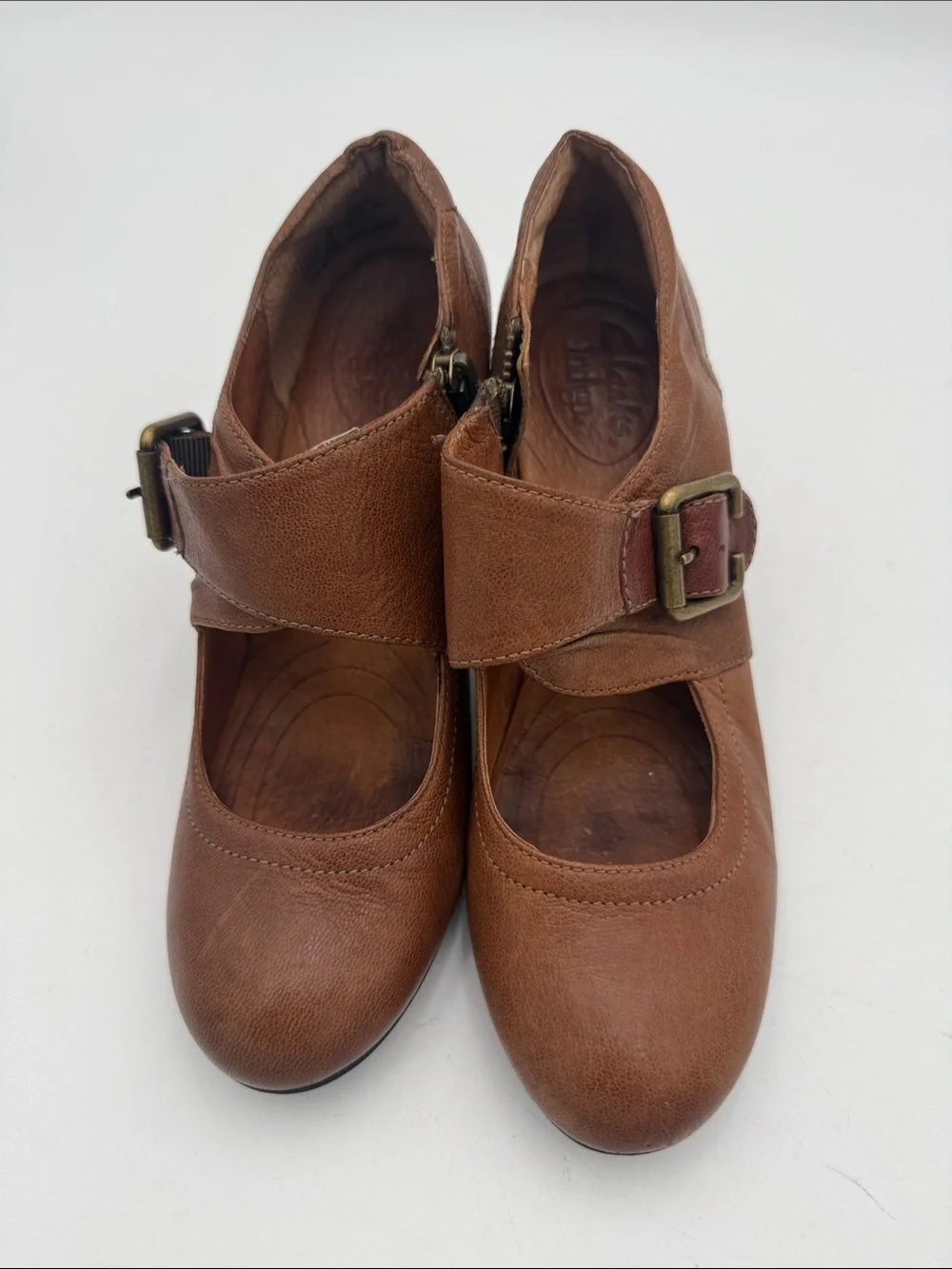 Clarks Brown Mary Jane Block Heel Pumps with Buckle women 6M casual office Y2K